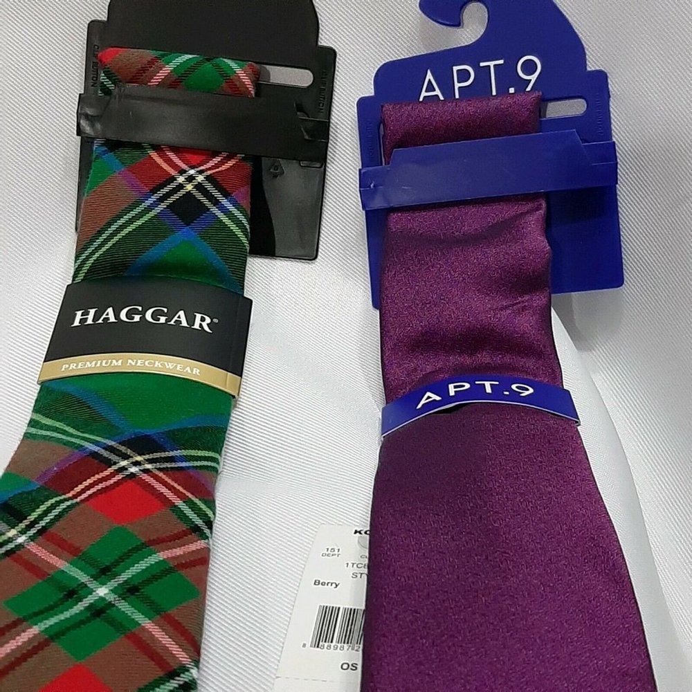 Haggar-Apt 9. Ties Skinny Holiday Neck Ties NWT